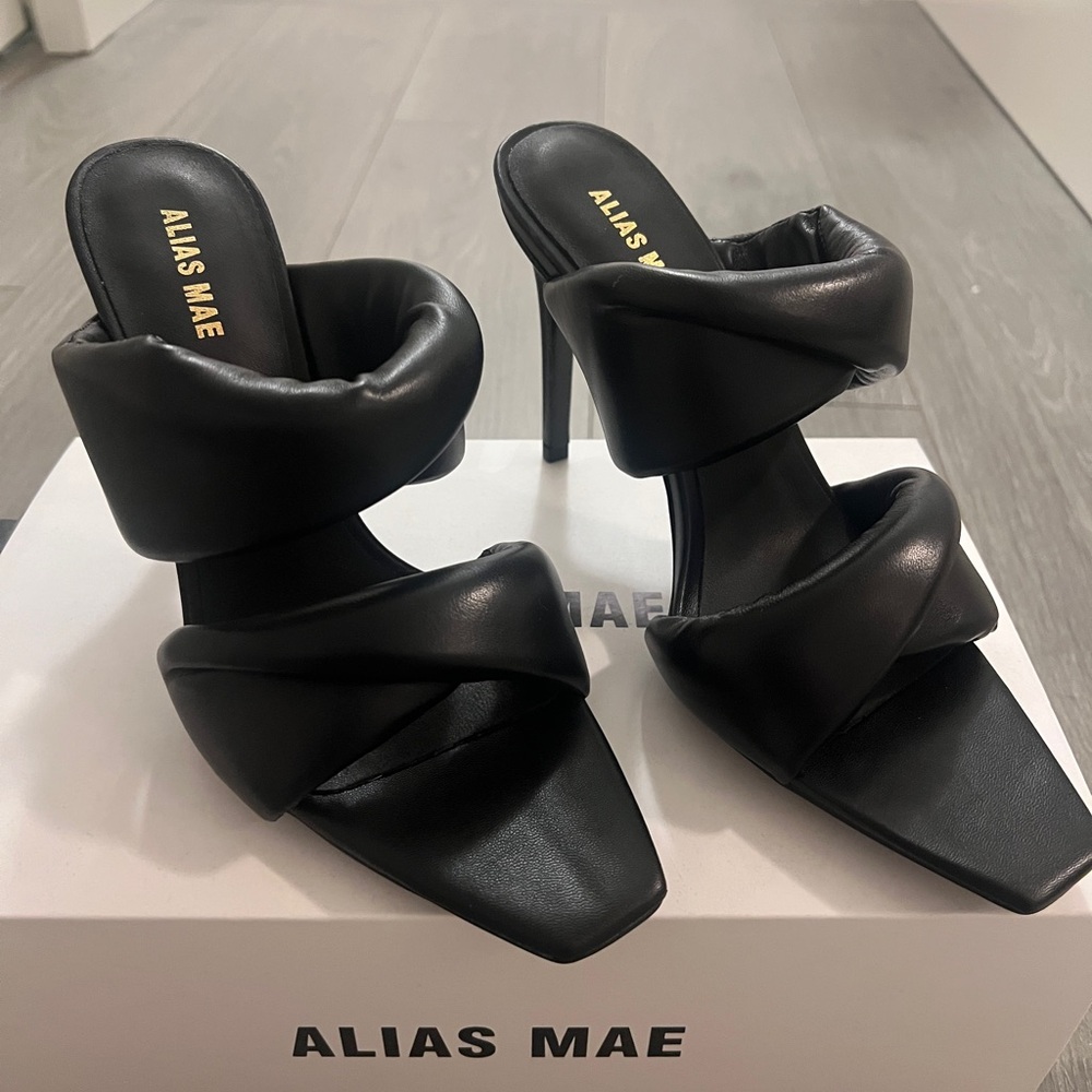 Alias Mae Black Heeled Mules with Twisted Straps